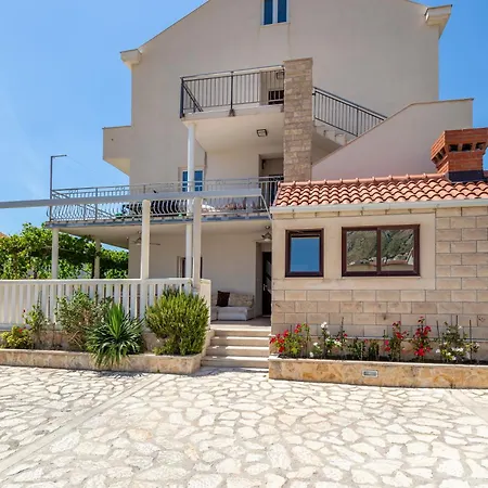 Mare & Monti Appartement Mlini