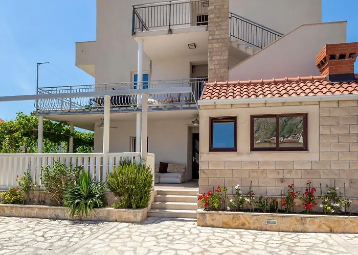 Mare & Monti شقة مْليني