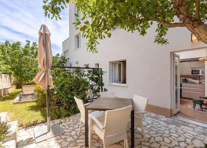 Mare & Monti شقة مْليني